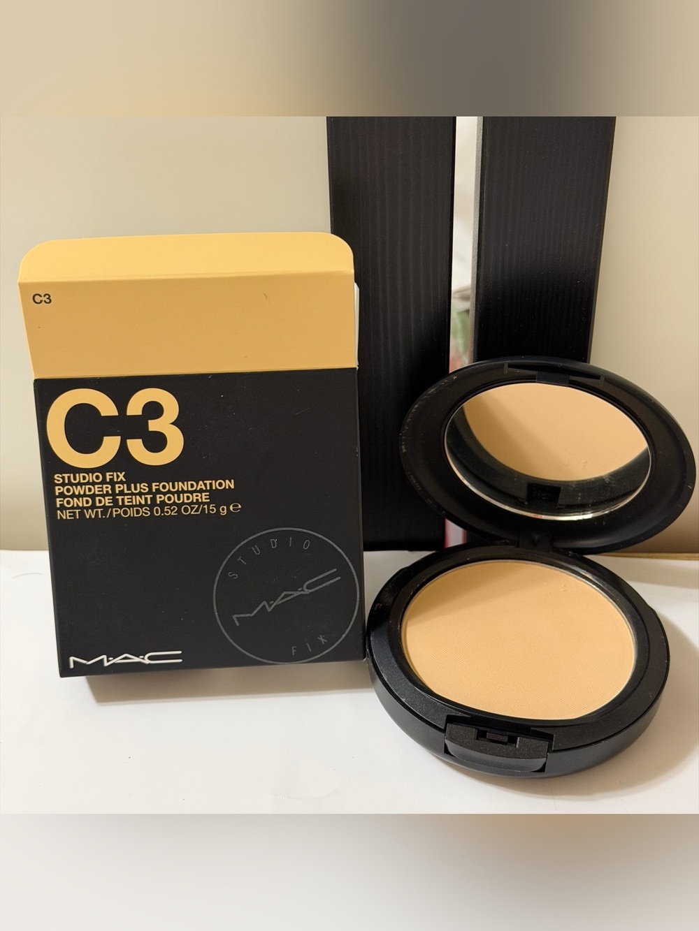 MAC Cosmetics Studio Fix Powder Foundation C3